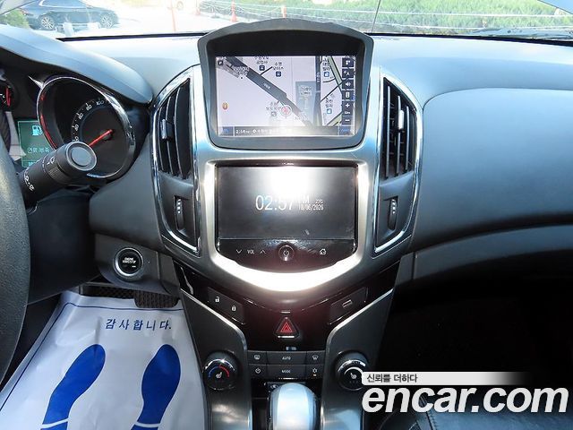Chevrolet Cruze 1.8 LTZ+ 2014 — фото 16
