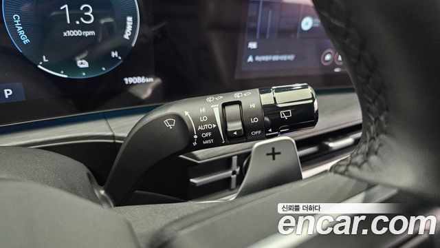 Hyundai Santa Fe (MX5) HEV 1.6 2WD Calligraphy 2025 — фото 32