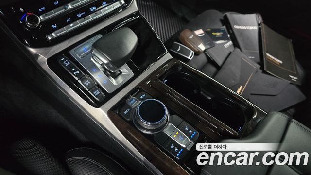 Genesis EQ900 3.8 GDI AWD Premium Luxury 2017 — фото 9