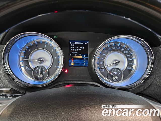 Chrysler 300C 3.0 Diesel 2014 — фото 8