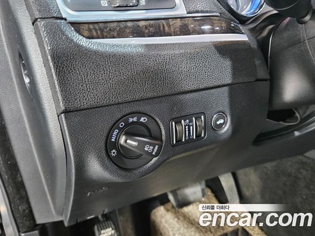 Chrysler 300C 3.0 Diesel 2014 — фото 21