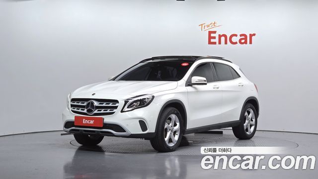 Mercedes-Benz GLA-Class (X156) GLA220