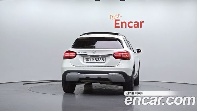 Mercedes-Benz GLA-Class (X156) GLA220 2018 — фото 4