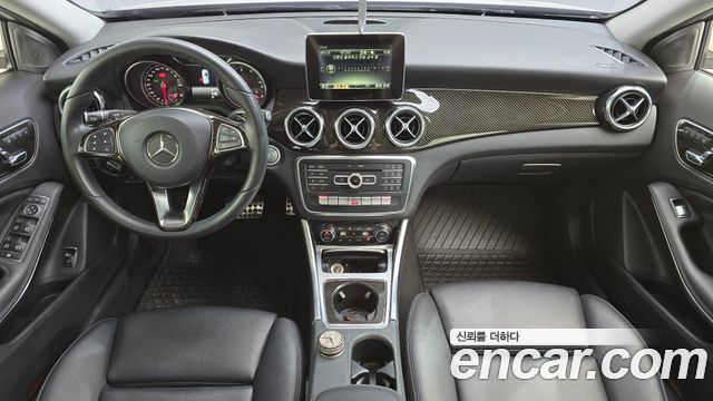 Mercedes-Benz GLA-Class (X156) GLA220 2018 — фото 7