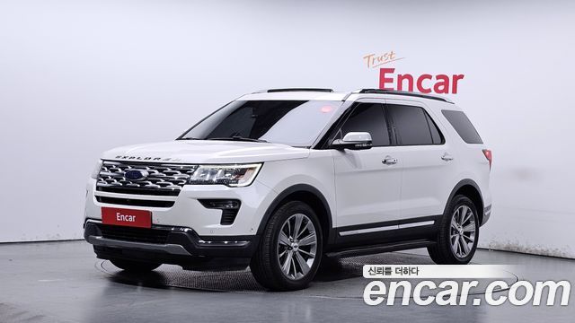 Ford Explorer 2.3 Limited 4WD 5th