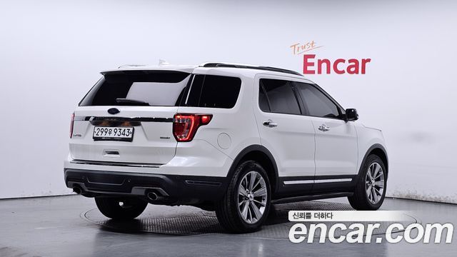Ford Explorer 2.3 Limited 4WD 5th 2018 — фото 2