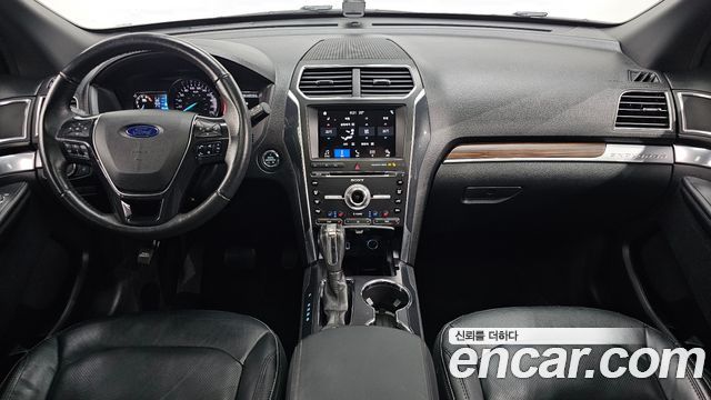 Ford Explorer 2.3 Limited 4WD 5th 2018 — фото 7