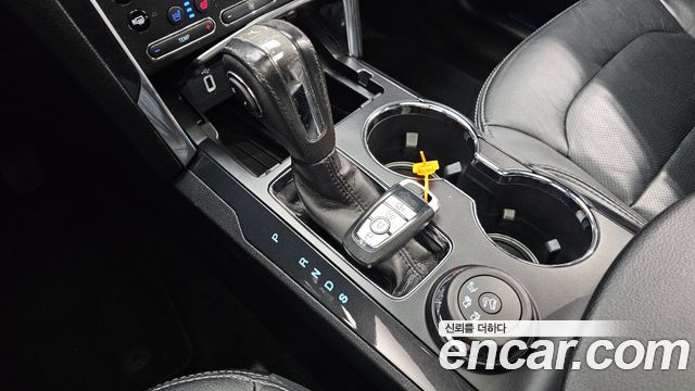 Ford Explorer 2.3 Limited 4WD 5th 2018 — фото 9