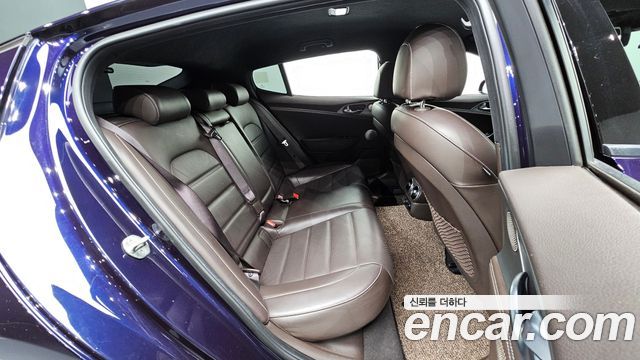 Kia Stinger 3.3 Turbo AWD GT 2018 — фото 12