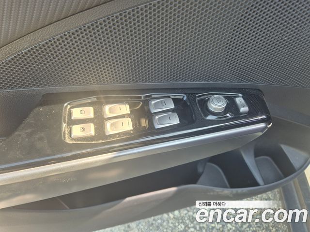 KG Mobility (SsangYong) Tivoli Armor LX 4WD 2018 — фото 9