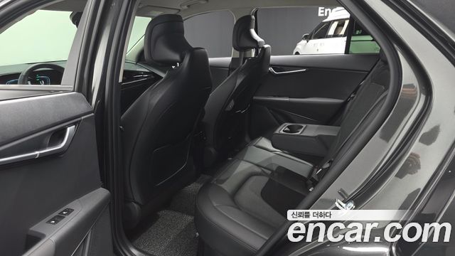 Kia Niro Prestige 2026 — фото 11