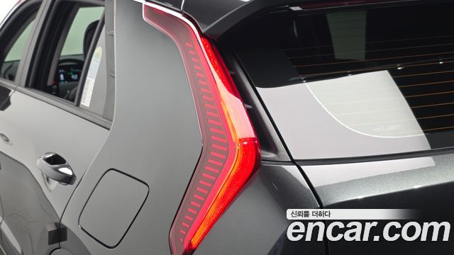 Kia Niro Prestige 2026 — фото 23