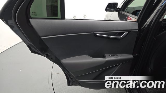Kia Niro Prestige 2026 — фото 25