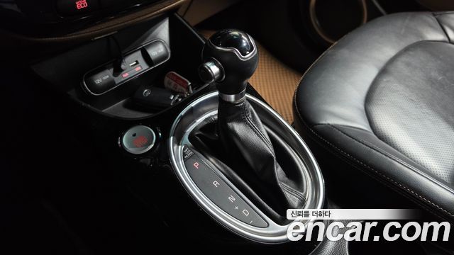 Kia Soul 1.6 Diesel Noblesse 2015 — фото 9