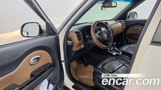 Kia Soul 1.6 Diesel Noblesse 2015 — фото 10