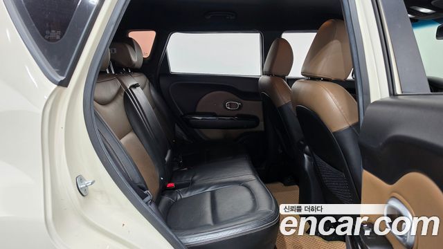 Kia Soul 1.6 Diesel Noblesse 2015 — фото 11