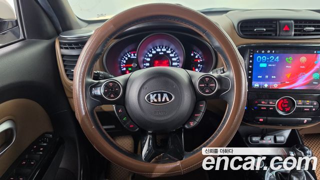Kia Soul 1.6 Diesel Noblesse 2015 — фото 12