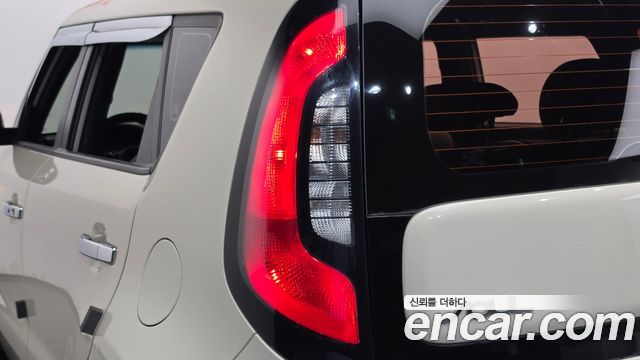 Kia Soul 1.6 Diesel Noblesse 2015 — фото 23