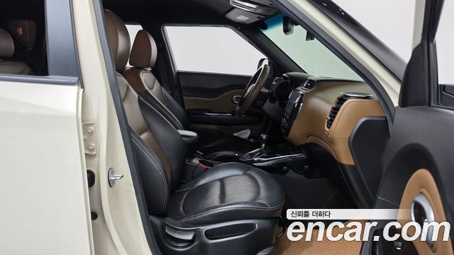 Kia Soul 1.6 Diesel Noblesse 2015 — фото 26