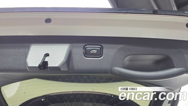 Kia Sportage (V) Diesel 2.0 2WD Signature 2022 — фото 17