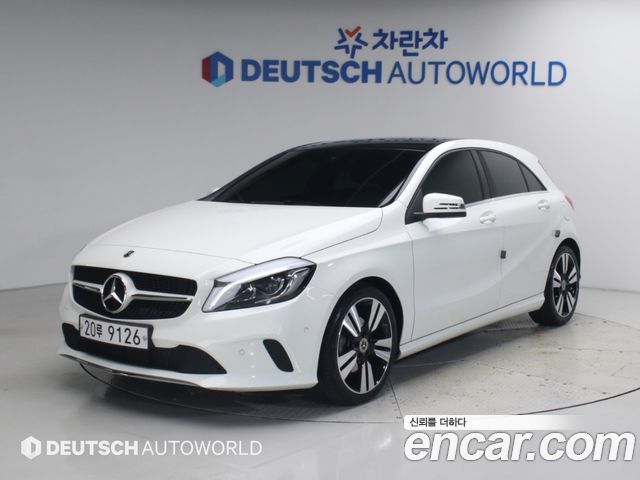 Mercedes-Benz A-Class (W176) A200