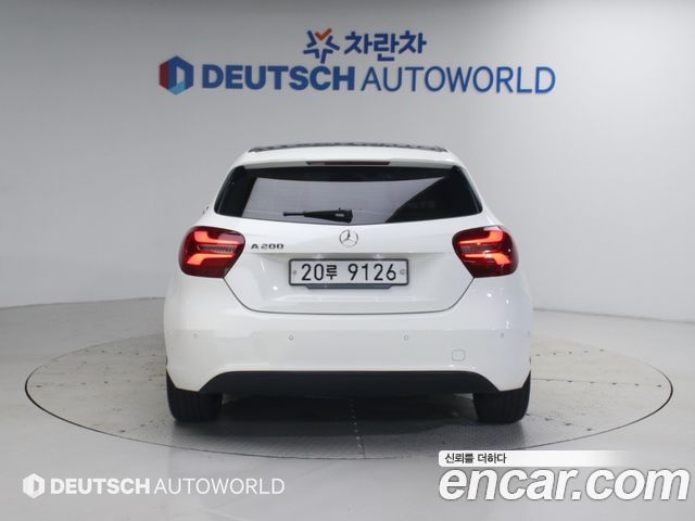 Mercedes-Benz A-Class (W176) A200 2018 — фото 4