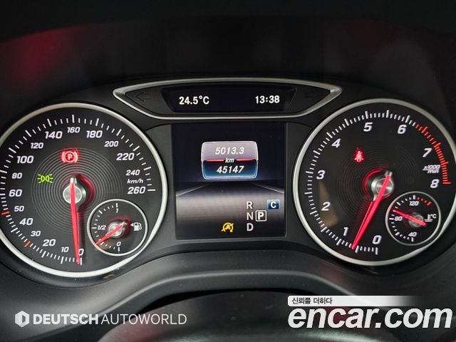 Mercedes-Benz A-Class (W176) A200 2018 — фото 8