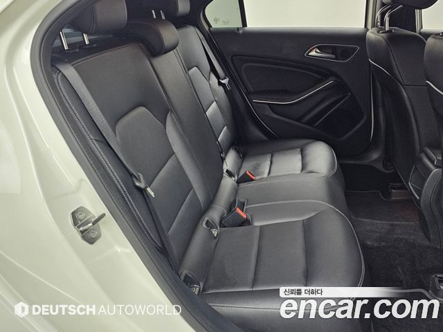 Mercedes-Benz A-Class (W176) A200 2018 — фото 16