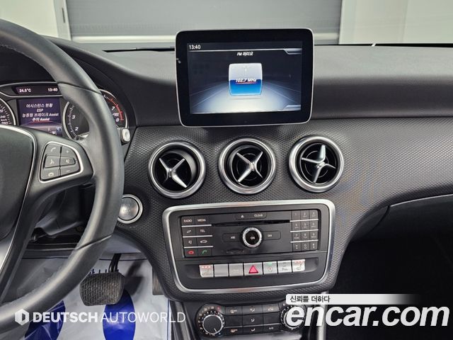 Mercedes-Benz A-Class (W176) A200 2018 — фото 18
