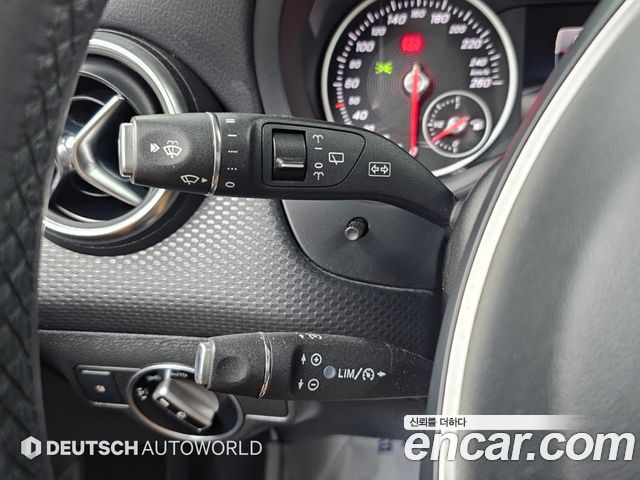Mercedes-Benz A-Class (W176) A200 2018 — фото 21