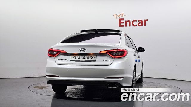 Hyundai Sonata (LF) 2.0 Smart 2015 — фото 4