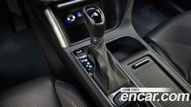 Hyundai Sonata (LF) 2.0 Smart 2015 — фото 9
