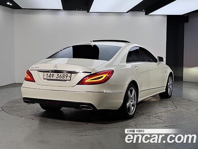 Mercedes-Benz CLS-Class (W218) CLS350 BlueEFFICIENCY 2012 — фото 4