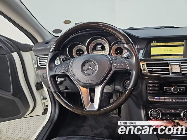 Mercedes-Benz CLS-Class (W218) CLS350 BlueEFFICIENCY 2012 — фото 8