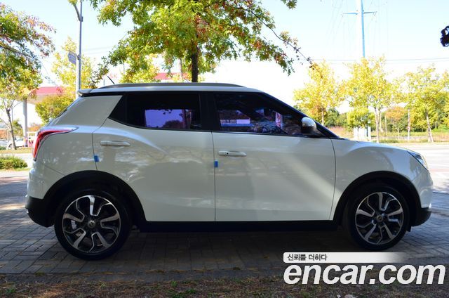 KG Mobility (SsangYong) Tivoli LX 2WD HI-DLX 2016 — фото 3