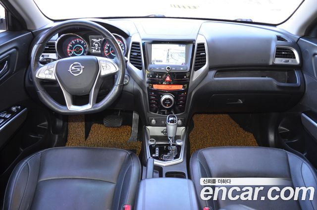 KG Mobility (SsangYong) Tivoli LX 2WD HI-DLX 2016 — фото 9