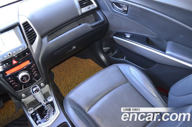 KG Mobility (SsangYong) Tivoli LX 2WD HI-DLX 2016 — фото 16