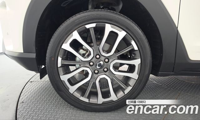 KG Mobility (SsangYong) Torres Gasoline 1.5 2WD T7 2024 — фото 5