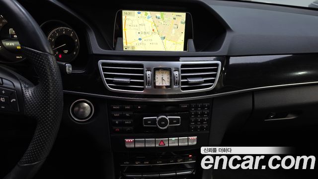 Mercedes-Benz E-Class (W212) E300 4MATIC Avantgarde 2014 — фото 13
