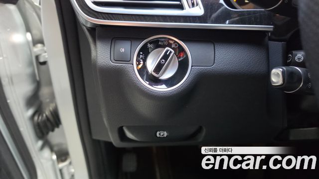 Mercedes-Benz E-Class (W212) E300 4MATIC Avantgarde 2014 — фото 27