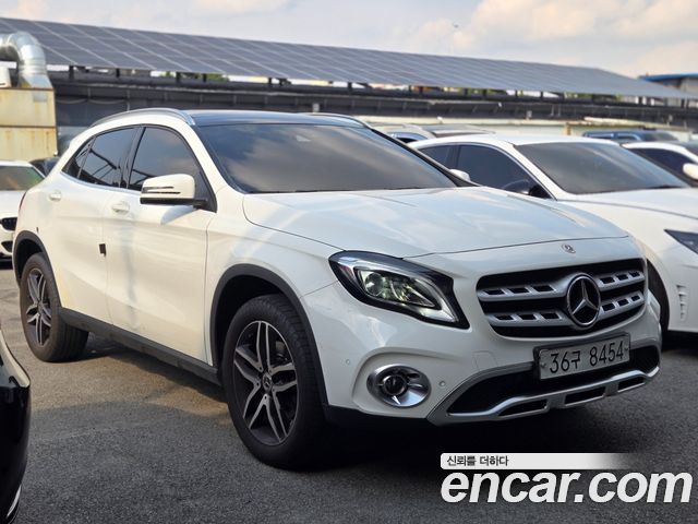 Mercedes-Benz GLA-Class (X156) GLA220 Premium 2019 — фото 2