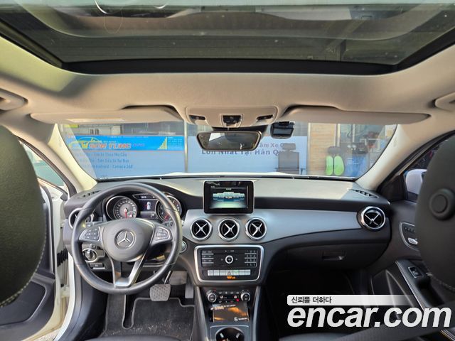 Mercedes-Benz GLA-Class (X156) GLA220 Premium 2019 — фото 10