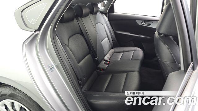 Kia K3 (II) 1.6 Trendy 2023 — фото 12