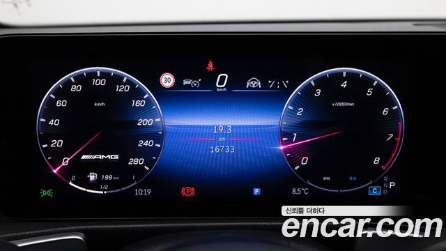 Mercedes-Benz GLB-Class (X247) AMG GLB35 4MATIC 2025 — фото 8