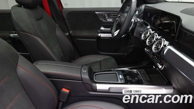 Mercedes-Benz GLB-Class (X247) AMG GLB35 4MATIC 2025 — фото 9