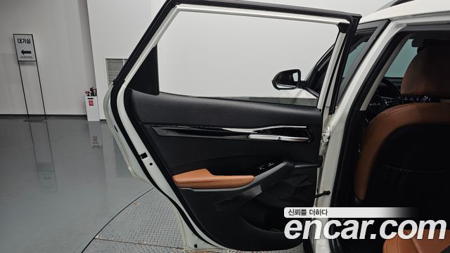 Kia Seltos Gasoline 1.6 Turbo 2WD Signature 2024 — фото 25