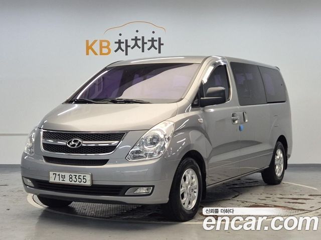 Hyundai Grand Starex 11-Seater Wagon CVX Premium