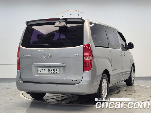 Hyundai Grand Starex 11-Seater Wagon CVX Premium 2012 — фото 3