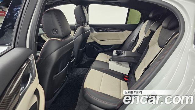 Cadillac CT5 2.0 Sport 2023 — фото 12