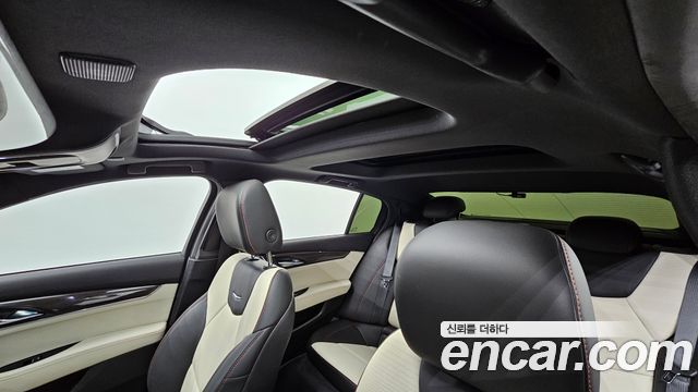 Cadillac CT5 2.0 Sport 2023 — фото 18